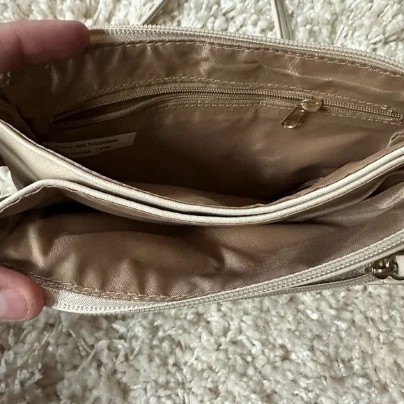 Brand new crossbody Nicole by Nicole Miller soft beige cream fall clutch… - Picture 3 of 5
